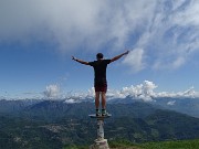 55 Alla coce di vetta del Linzone ...sopra le nuvole